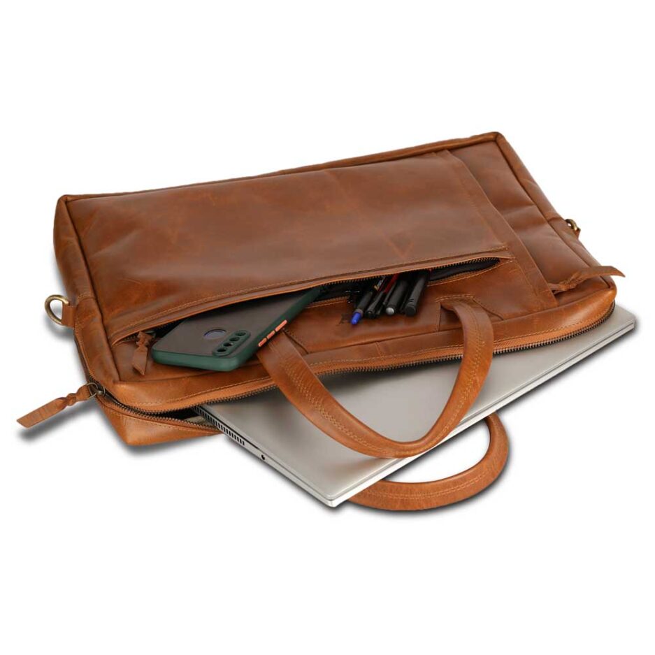Svelte Leather Laptop Sleeve with 15.6 inches laptop